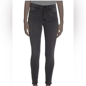 FRAME
Le Skinny de Jeanne Jeans in BRISBANE CHEW Black in SZ 30